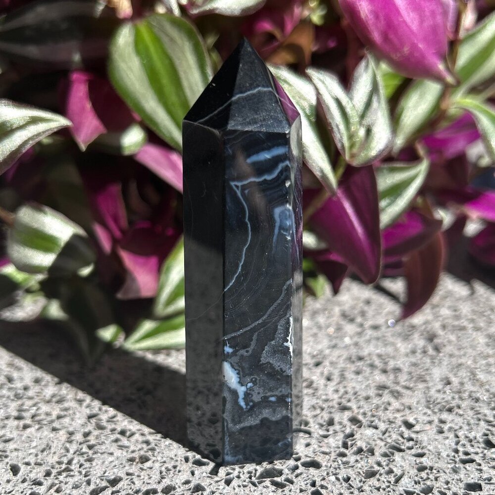 Small Black Banded Agate Tower